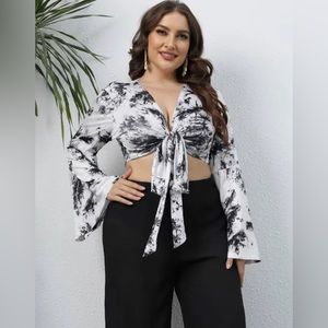 Plussize Tie Crop Top